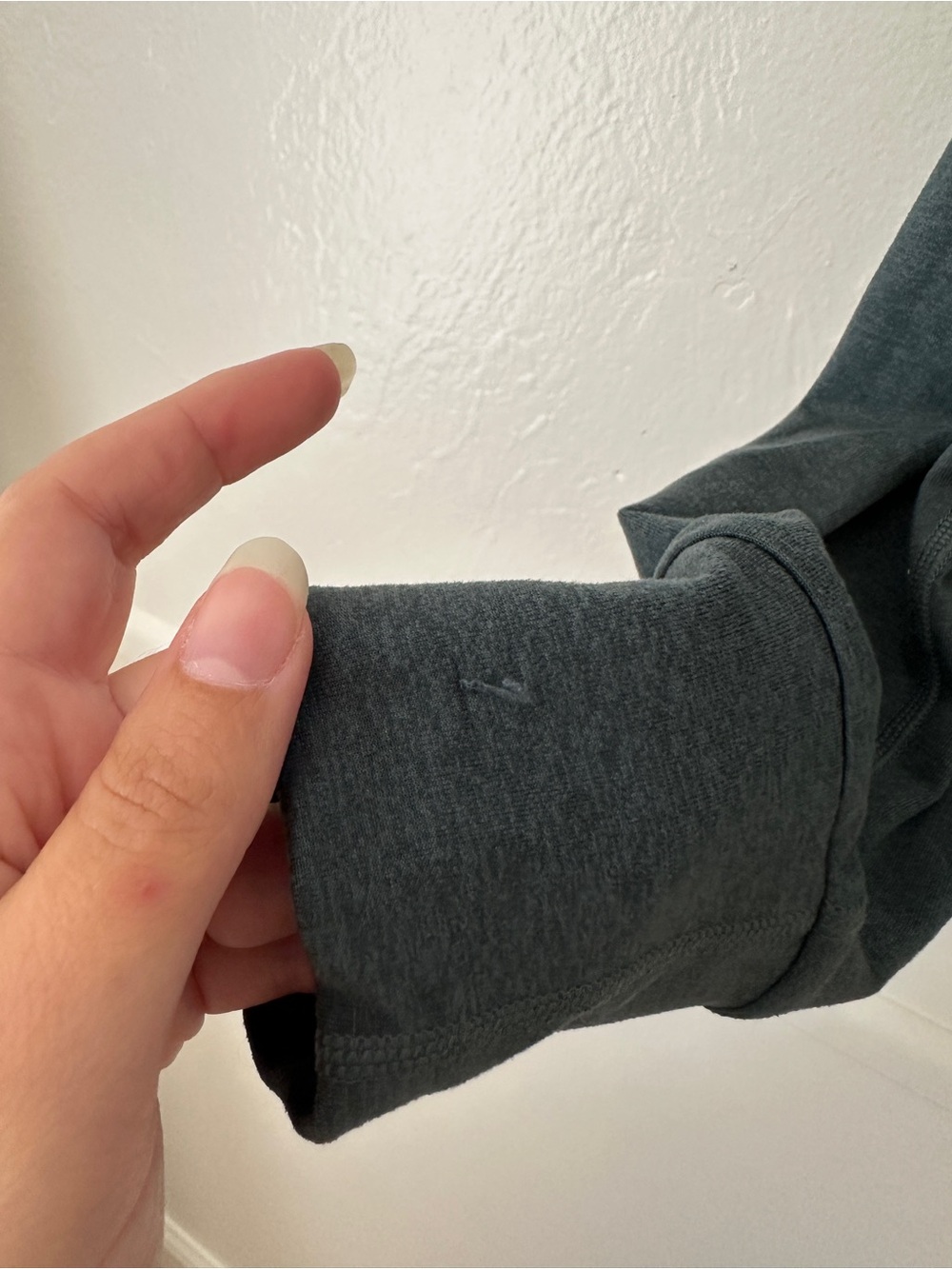 Vuori Halo Performance Hoodie 2.0 Teal XS - Picture 4 of 5